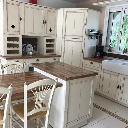 Belle Villa Dans Clos Prive - Saint Raphael Boulouris