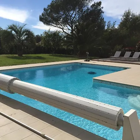 Belle à Raphaël Dans Clos Privé Saint-Raphaël