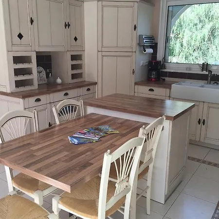 Belle à Raphaël Dans Clos Privé