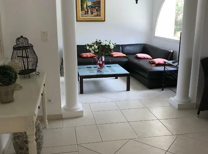 Belle à Raphaël Dans Clos Privé * Saint-Raphaël